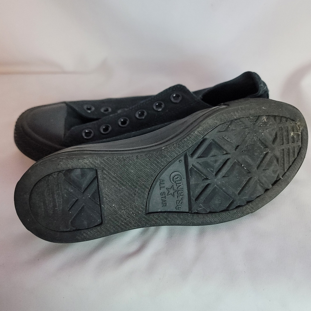 Converse - Picture 2 of 4